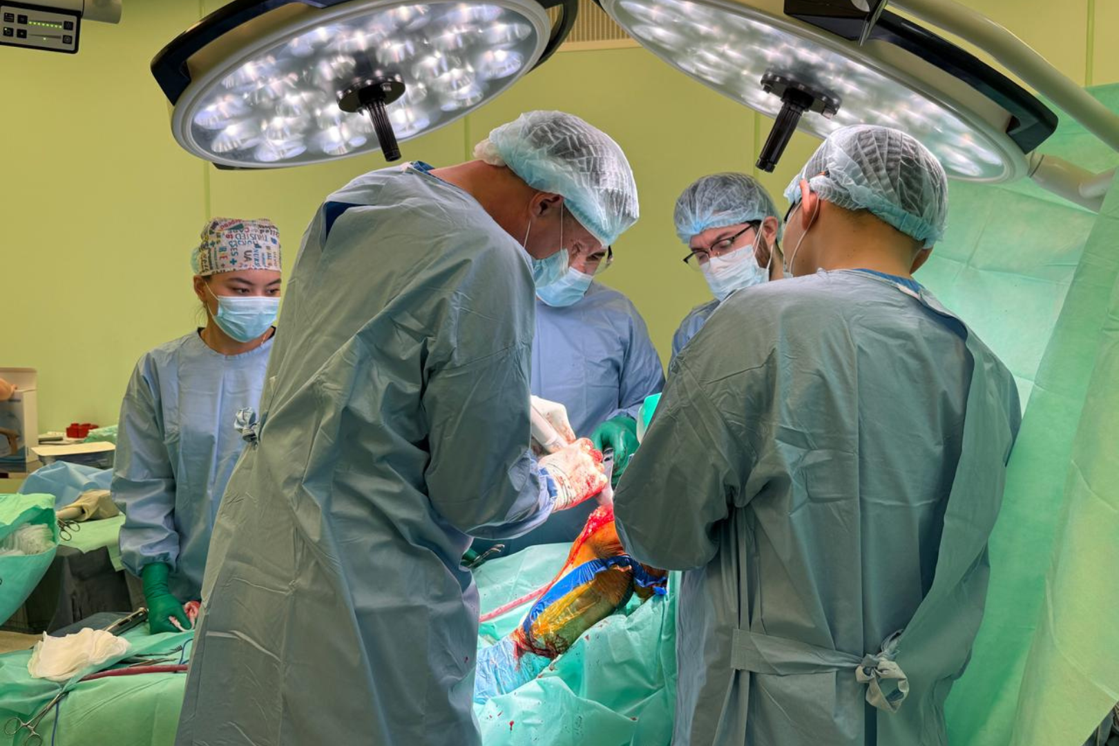 Мастер-класс по ревизионному эндопротезированию коленного сустава